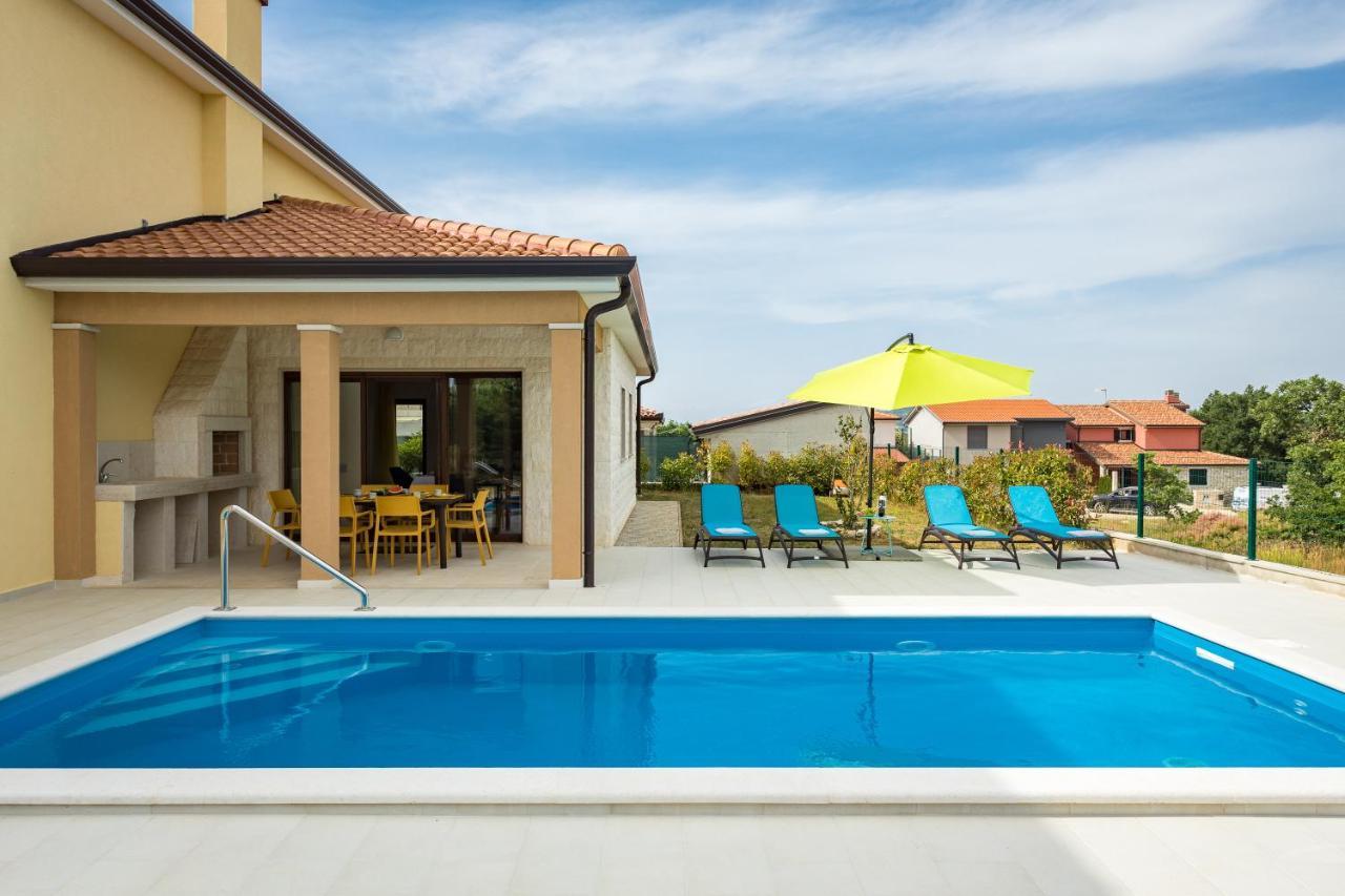Villa Carneol Kaldanija Bagian luar foto