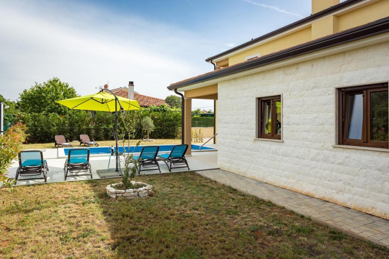 Villa Carneol Kaldanija Bagian luar foto